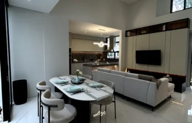 ruang keluarga dan tempat makan