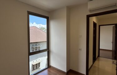 Type : Saphire 1 (private lift) – Hegarmanah Residence